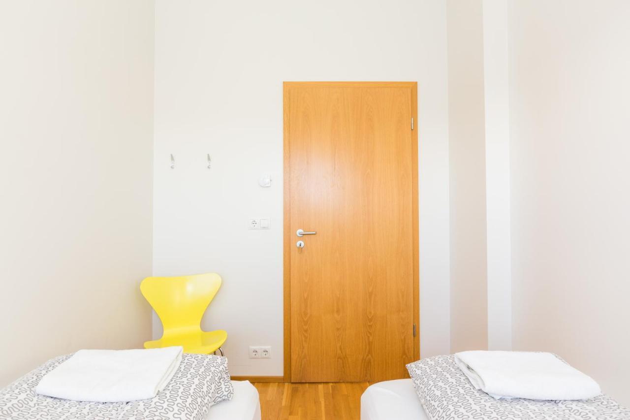 Kvoeldstjarnan Gistiheimili Hotel Stokkseyri Luaran gambar